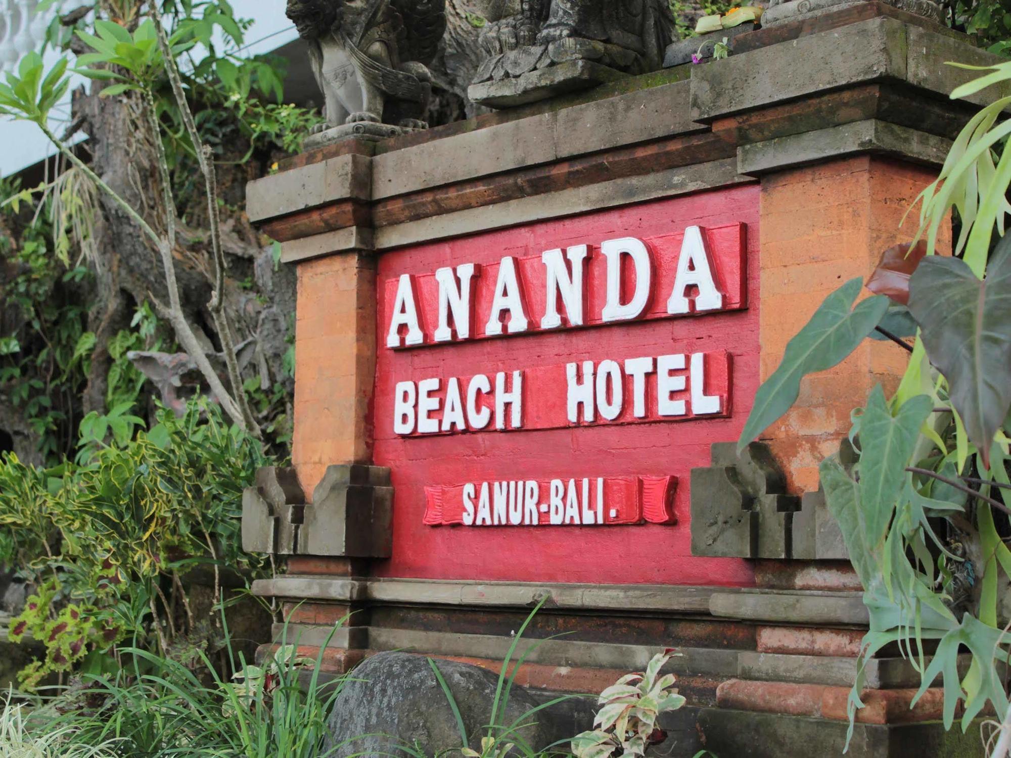 Oyo 1930 Ananda Beach Hotel Санур Экстерьер фото
